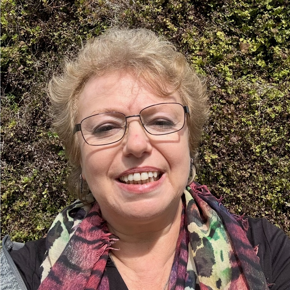 Meet your Posher, Irene